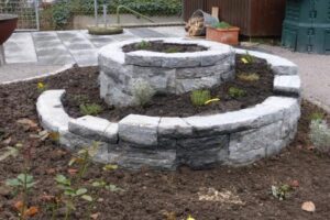 10-10-1025-02 Gartengestaltung mit Gewürzschnecke